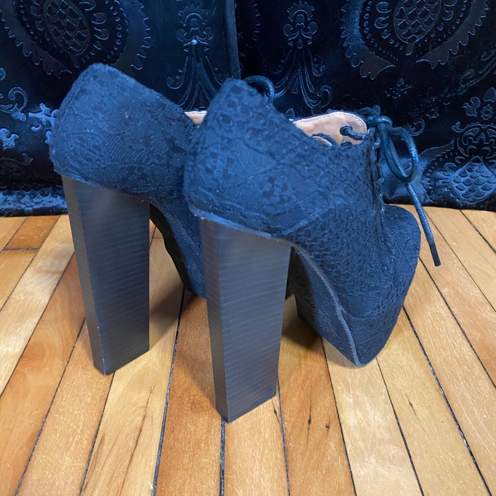 Paper Fox Black Lace Platform Heels - Picture 2 of 2